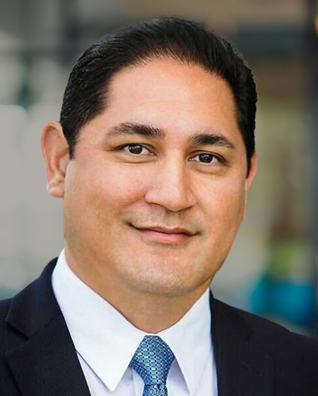 Robert Benavente Photo